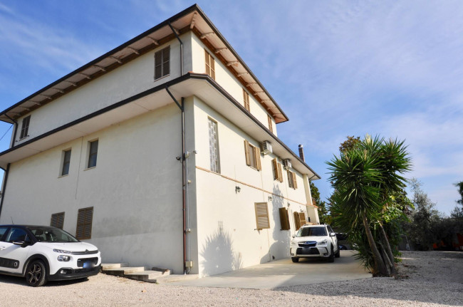 Villino a  schiera / bifamiliare in vendita a Offida