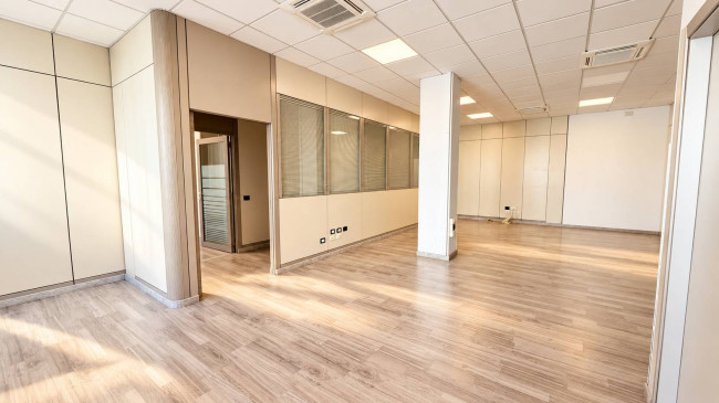 Ufficio / Studio Professionale in affitto a San Benedetto del Tronto