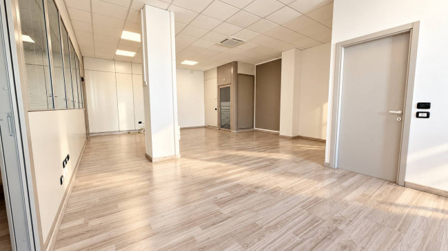 Ufficio / Studio Professionale in affitto a San Benedetto del Tronto