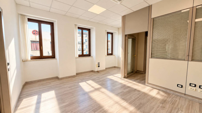 Ufficio / Studio Professionale in affitto a San Benedetto del Tronto