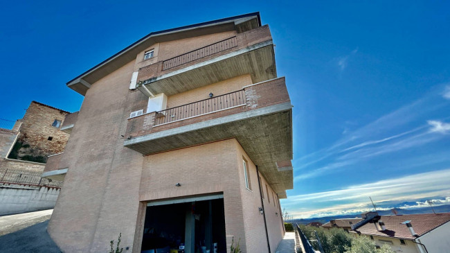 Appartamento in vendita a Carassai