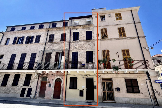 Casa cielo - terra in vendita a San Benedetto del Tronto