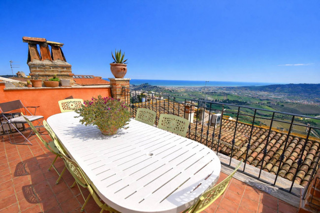 Casa cielo - terra in vendita a Monteprandone