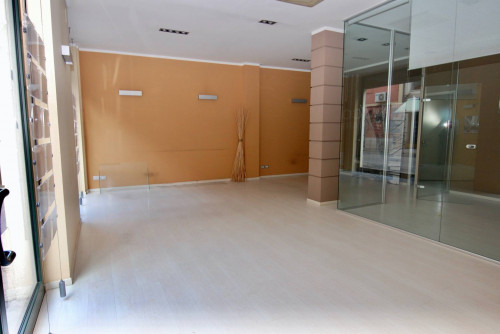 Locale Commerciale in affitto a Grottammare