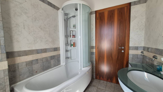 Appartamento in vendita a Colli del Tronto