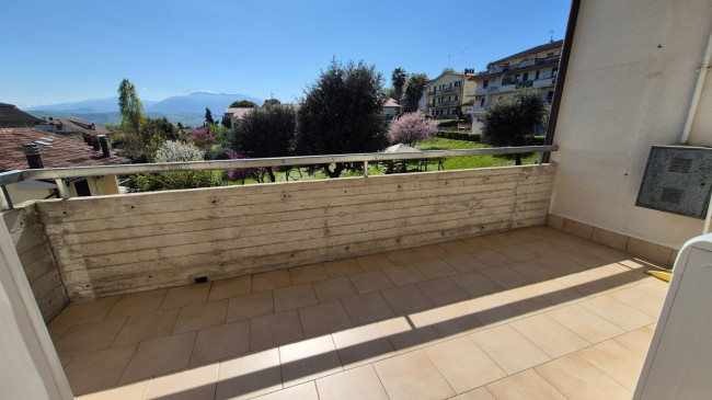 Appartamento in vendita a Colli del Tronto