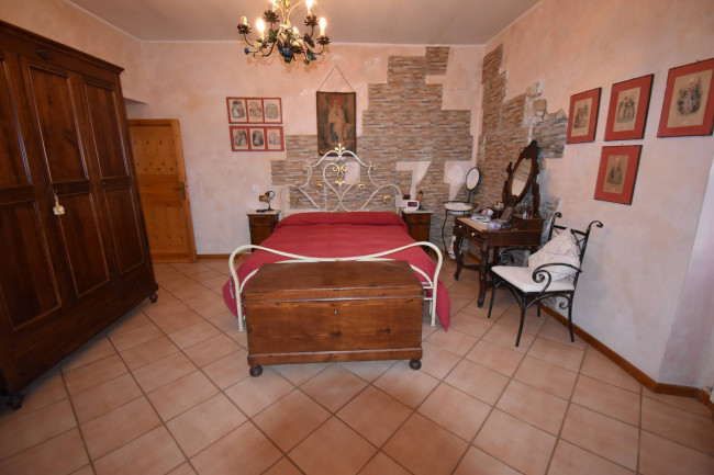 Casale Colonico Rustico in vendita a Ripatransone