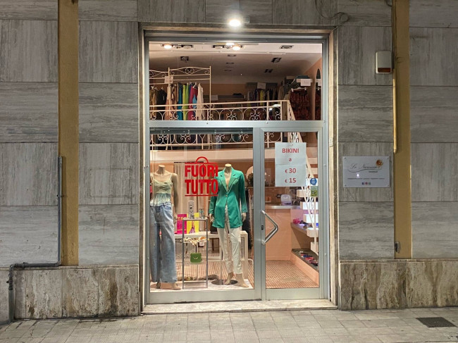 Locale Commerciale in affitto a San Benedetto del Tronto