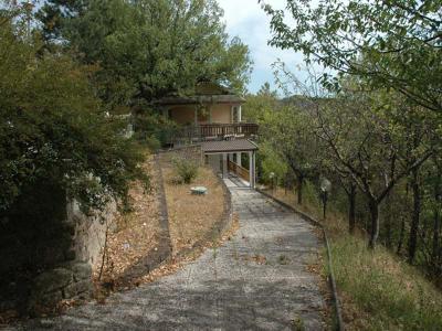 Villino a  schiera / bifamiliare in vendita a Montefortino