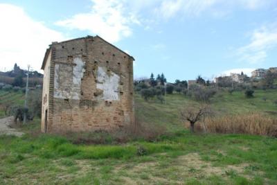 Casale Colonico in vendita a Monsampolo del Tronto