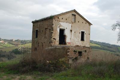 Casale Colonico in vendita a Monsampolo del Tronto