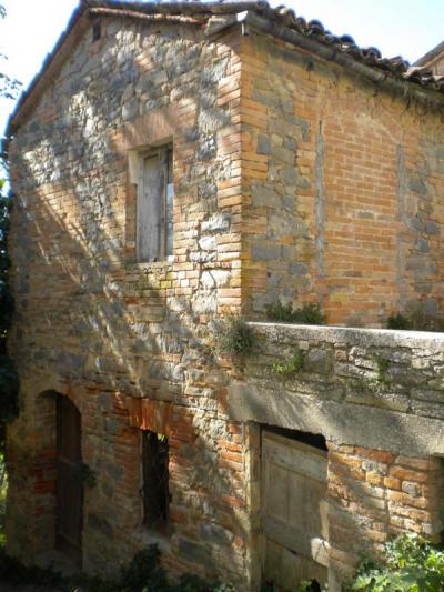 Casale Colonico in vendita a Comunanza