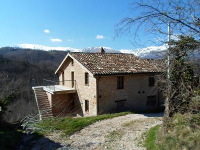 Casa cielo - terra in vendita a Comunanza