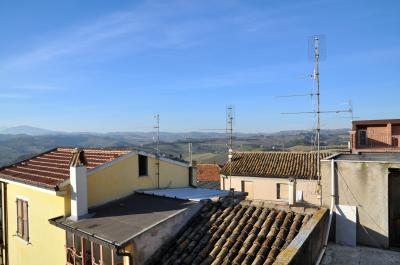 Casa cielo - terra in vendita a Monsampolo del Tronto