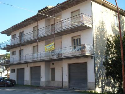 Palazzo in vendita a Comunanza (AP)