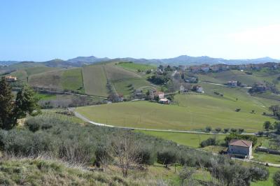 Casale Colonico in vendita a Offida