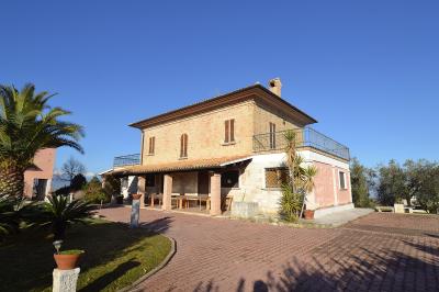 Villa singola in vendita a Ancarano