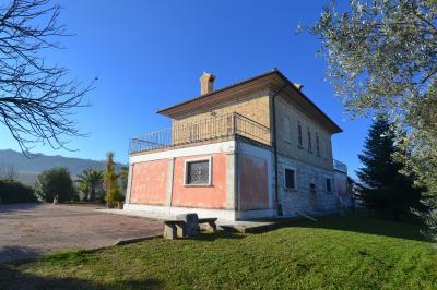 Villa singola in vendita a Ancarano