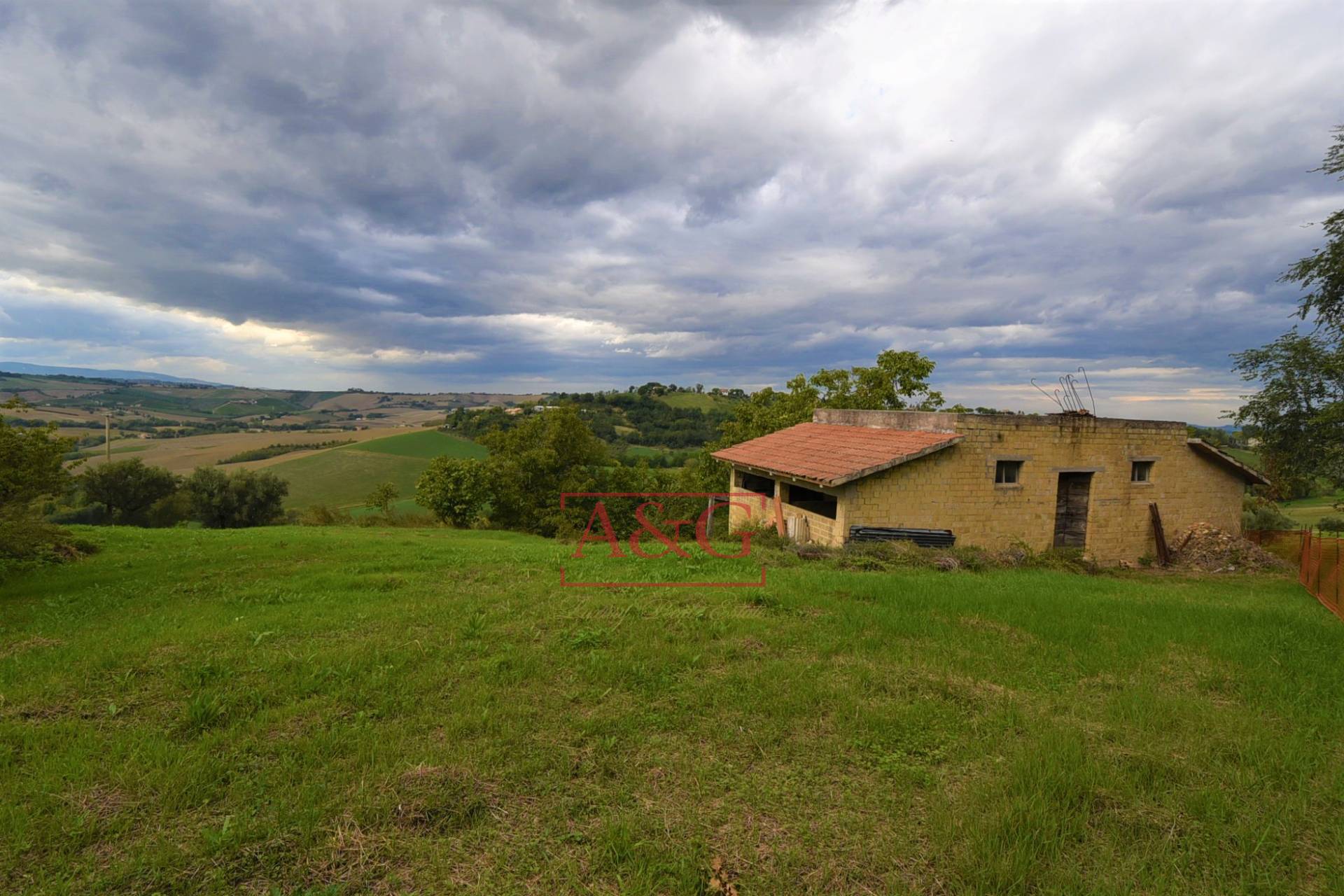 Rustico - Cascina MOGLIANO vendita  CAMPAGNA  A & G Immobiliare