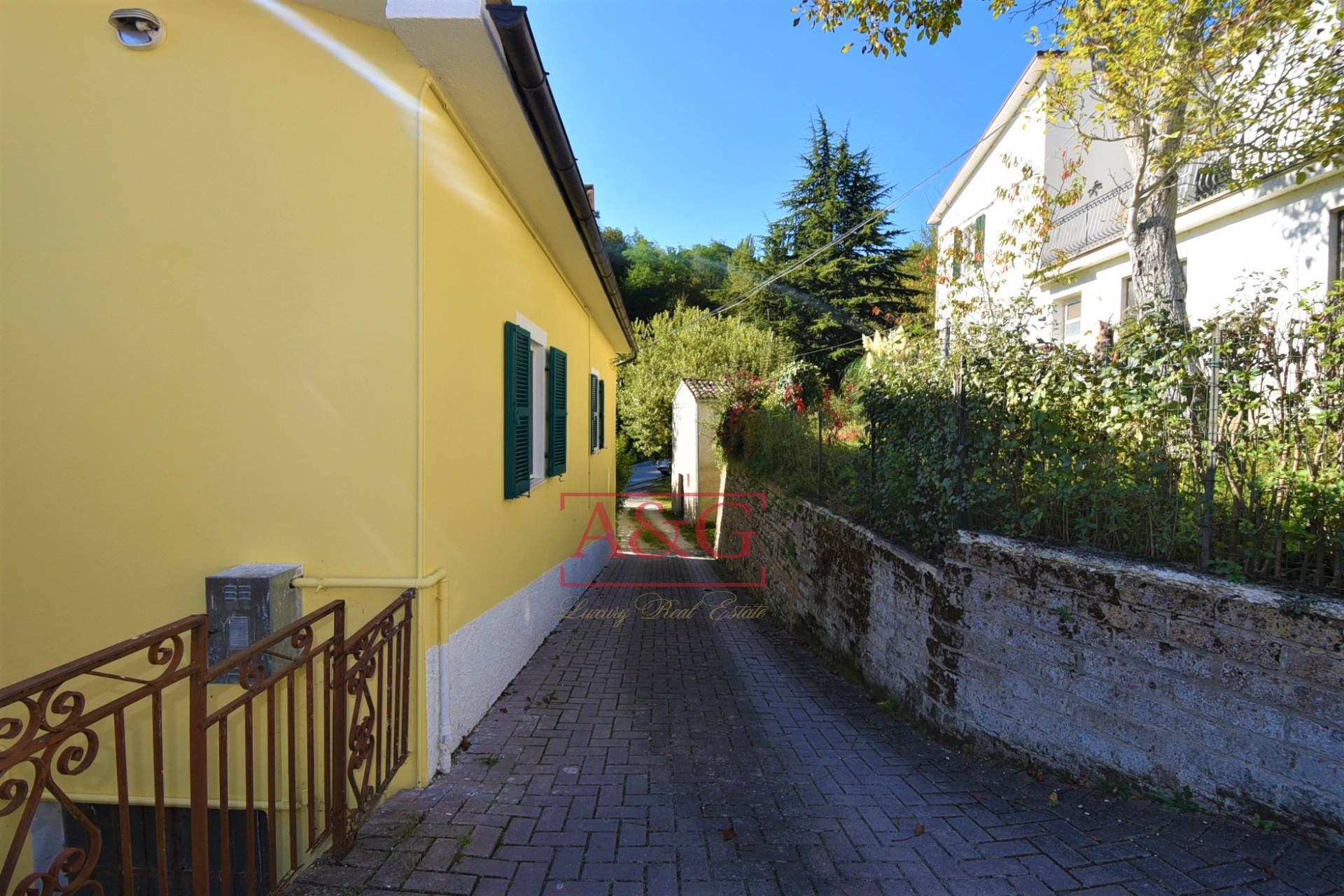 Villa Unifamiliare - Indipendente SAN GINESIO vendita  CAMPAGNA  A & G Immobiliare