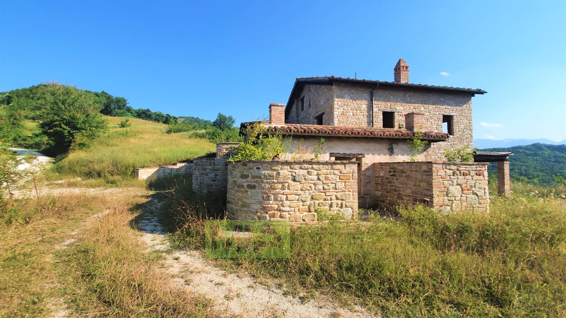 Rustico - Cascina AMANDOLA vendita  Campagna  A & G Immobiliare