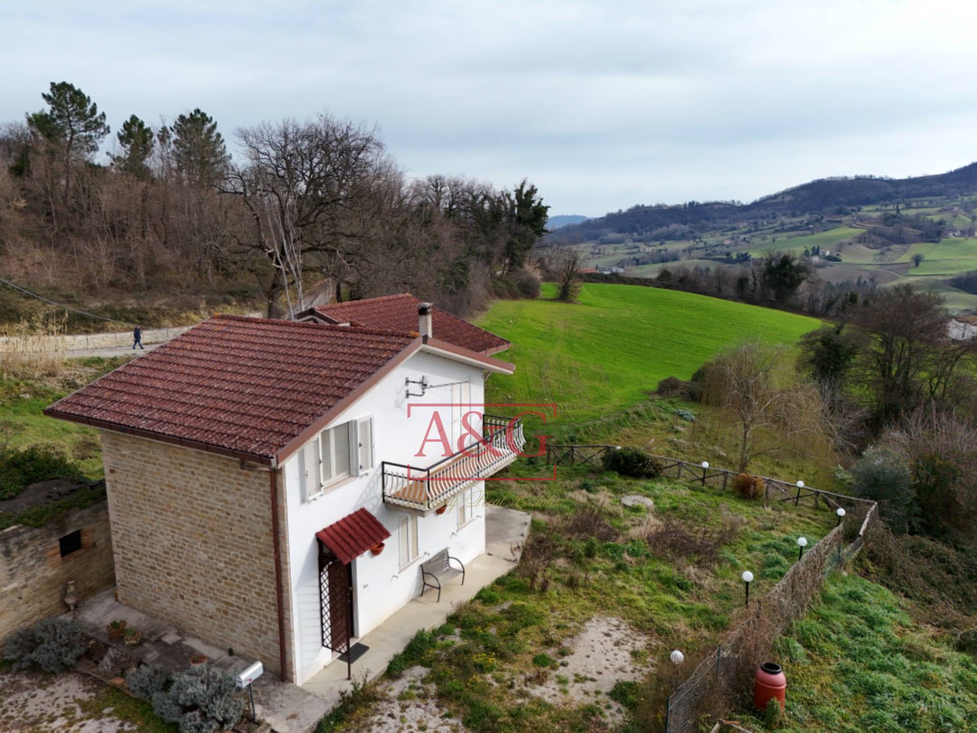 detached House for sale in Montefalcone Appennino