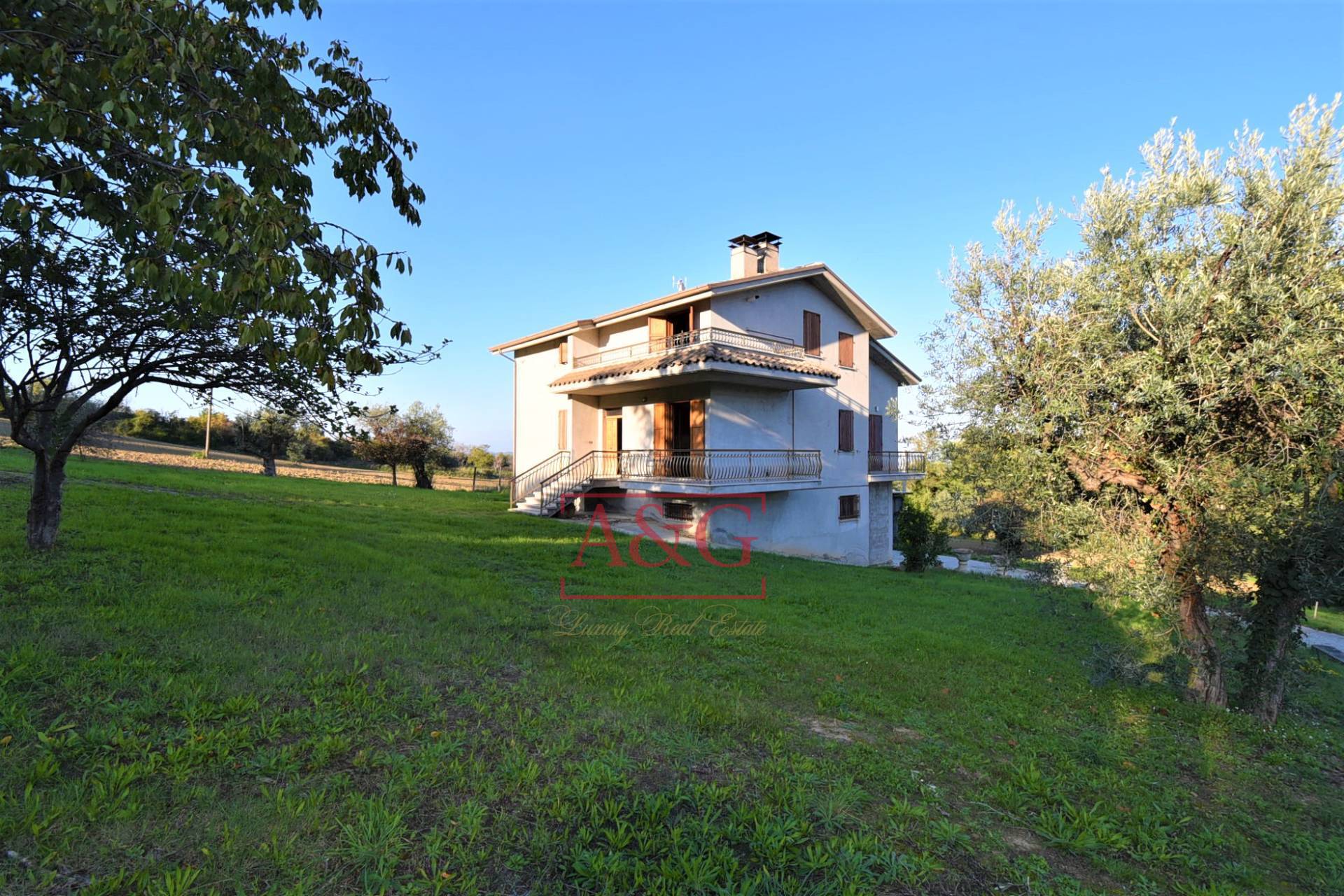 Casa singola in vendita a Monteleone di Fermo