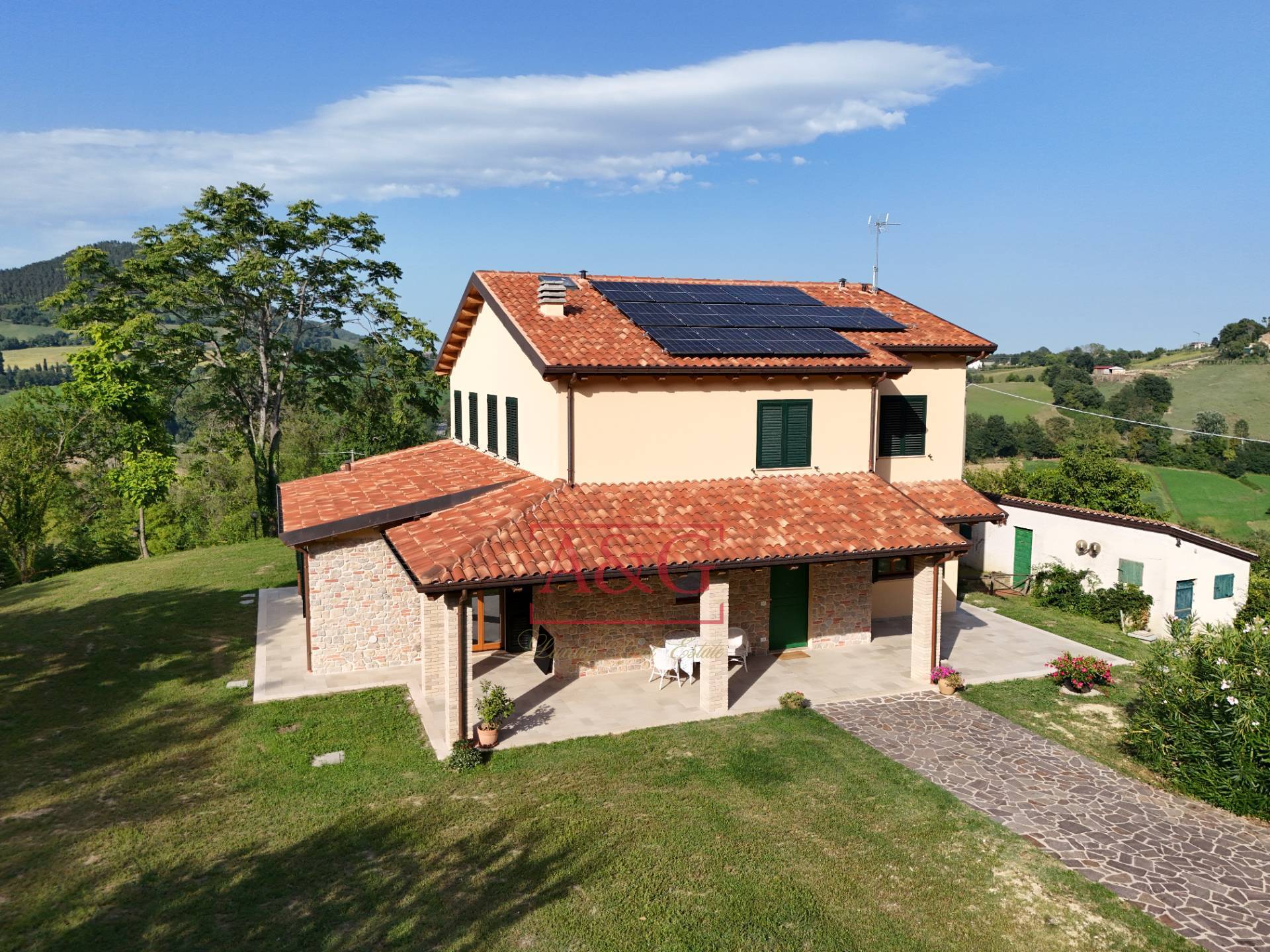 Villa in vendita a Montefortino