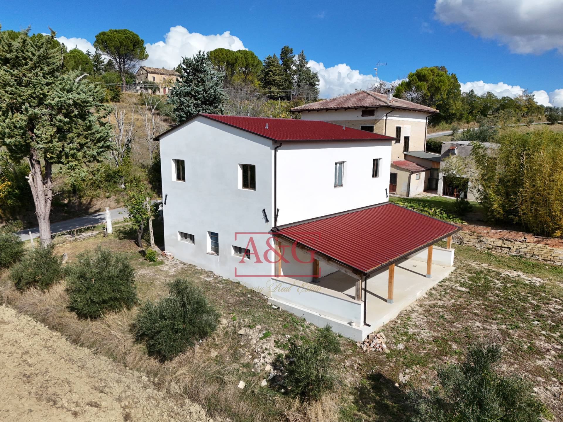 Casa singola in vendita a Ripe San Ginesio