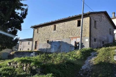 farmhouse to restore for sale in Roccafluvione