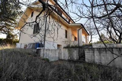 detached House for sale in Roccafluvione