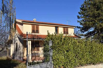 detached House for sale in Roccafluvione