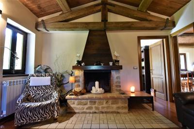 Farmhouse for sale in Venarotta