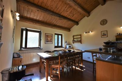 Farmhouse for sale in Venarotta
