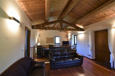 Farmhouse for sale in Venarotta