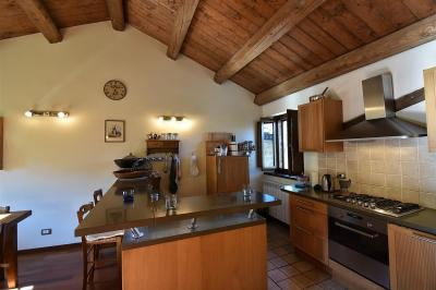 Farmhouse for sale in Venarotta