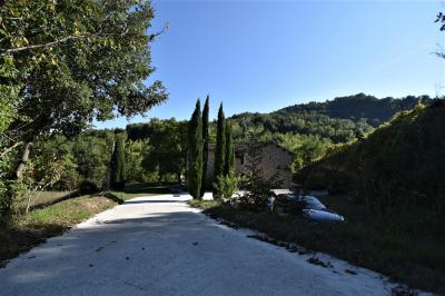 Farmhouse for sale in Venarotta