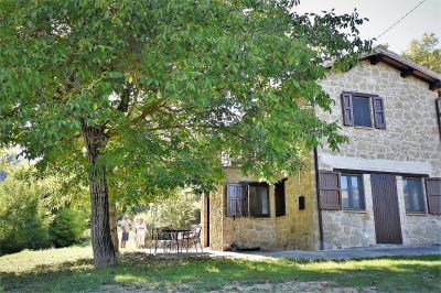Farmhouse for sale in Venarotta