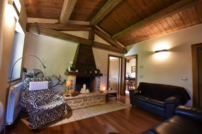 Farmhouse for sale in Venarotta