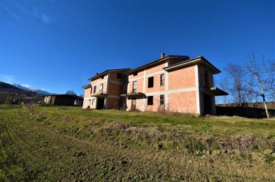 Villa for sale in Amandola