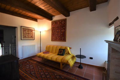 Casa cielo-terra in vendita a Sarnano