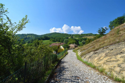 Casa cielo-terra in vendita a Sarnano