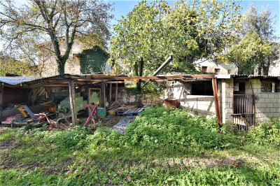 farmhouse to restore for sale in Amandola