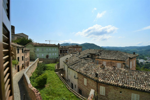 Casa cielo-terra in vendita a Amandola