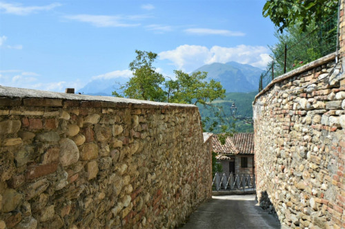 Casa cielo-terra in vendita a Amandola