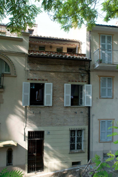 Single House for Sale to Fermo