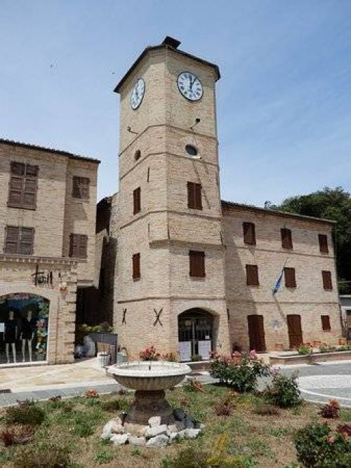 Casa cielo-terra in Vendita a Porto Sant'Elpidio