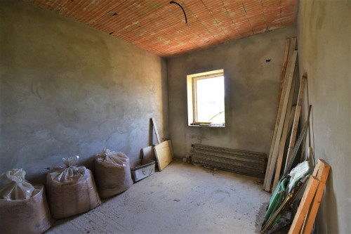 farmhouse for sale in Rapagnano