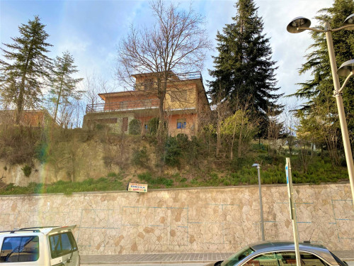 Villa in vendita a Amandola