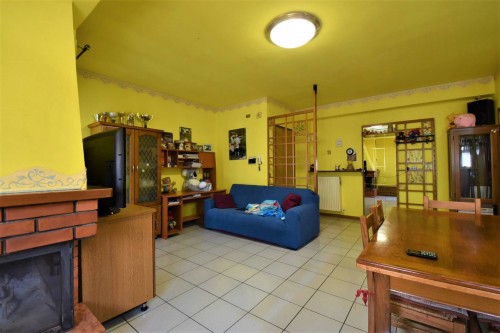 Квартира на Продажа в Comunanza